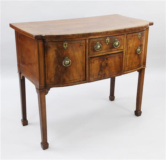 A small George III mahogany bowfront sideboard, W.3ft 6in.